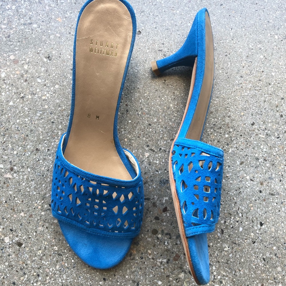 Never worn Stuart Weitzman velvet sandals in blue